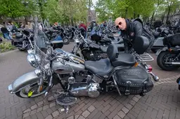 In Valkenswaard is de dresscode niet oranje maar zwart tijdens Koningsdag: ‘Ik wil een Harley’