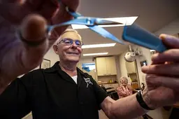 Kapper Anton (78) uit Nuenen stopt na 65 (!) jaar: ‘Sommige klanten geloven het niet’