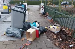 Cure start controles op afval bij contain­ers: eerst een waarschuwingsbrieven, dan een fikse rekening