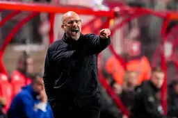 Peter Bosz wil één lijn trekken voor zijn spelers en looft na belangrijke zege een van zijn middenvelders