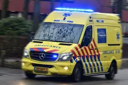 Ambulance met spoed naar Stationsplein in Alphen aan den Rijn