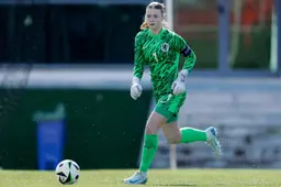 Keeper Maren Groothoff (16) uit Franeker gaat naar EK voetbal vrouwen onder 17: ‘Een droom die uitkomt’
