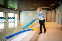 Een eigen zwembad en superdeluxe gymzaal: deze nieuwe school heeft het allemaal