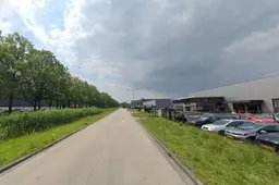 Man (24) wil niet weggaan na vechtpartij op industrieterrein in Tilburg en valt agent aan