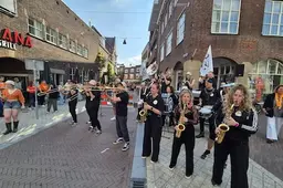 Drie feestpleinen ‘vol’ in Eindhovense binnenstad: ‘Koningsdag zal overgaan in normale zaterdagse stapavond’