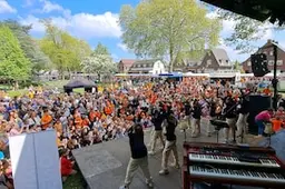 Glenn (8) staat al om half acht klaar om spullen te verkopen: ‘Deze step kost maar tien euro!’