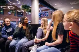 Vmbo-scholen in regio Tilburg tellen komend schooljaar minder brugklassers: ‘de tijd zal leren of de adviezen te hoog zijn’