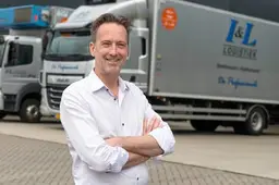 Tilburgse ondernemer Etiënne moedeloos door langere wachtlijst stroomnetwerk: ‘Hoe moet ik 60 e-trucks opladen?’
