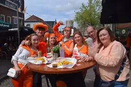 Gratis technofeest en rally voor oldtimers: dit doe je dit koningsdagweekend in Tilburg