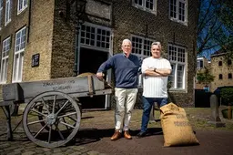 Hoe het Zakkendragershuis in Schiedam zich 300 jaar na opening nog steeds staande houdt