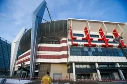 Journalist gewond door klap in gezicht na PSV-Ajax, man (51) aangehouden