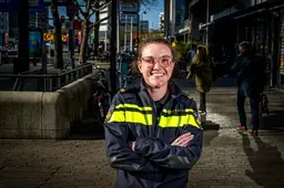 Manon (31) werkt fulltime voor de politie en gaat óók nog vrijwillig de straat op: ‘Ik hou van afwisseling’