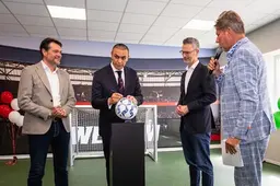 6000 kinderen in Rotterdam-Zuid leren alles over digitale wereld dankzij Feyenoord en Microsoft