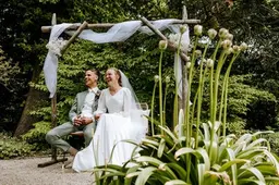 Arie en Annelie droomden van feestelijke trouwdag, maar dan blijken er strenge regels te zijn