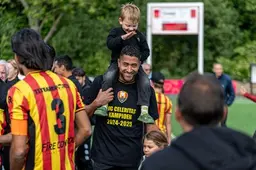 Lex Immers direct belangrijk en scheids onder politiebegeleiding van het veld: dit gebeurde er op de velden