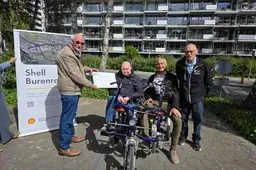 Zonnehuisgroep Vlaardingen krijgt 1500 euro voor duofietsen