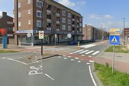 Vrouw rijdt voetganger dood, terwijl ze handsfree belt: ‘Je bent toch afgeleid en minder goed met verkeer bezig’