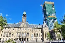 Wolkenkrabber Post in Rotterdam levert bewondering op, maar óók kritiek: ‘Zonde van postkantoor’