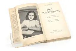 Stel koopt dagboek van Anne Frank in kringloopwinkel, het blijkt een heel bijzonder exemplaar te zijn