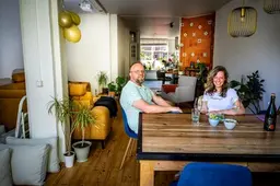 Ze hebben geen relatie, maar Liesanne en Wim kochten wel samen een huis: 'Leven als een stel'