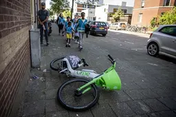 Lime-fietsen gaan weer rijden in Rotterdam-Zuid, bedrijf belooft beterschap