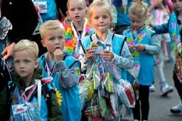 Deze avondvierdaagse wordt gesponsord door een snoepwinkel: ‘Moet feestje zijn voor kinderen’