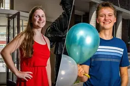 Topprestaties: Rotterdamse Evi (17) en Resse (16) slagen met bijzondere cijfers voor eindexamens