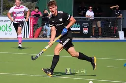 De Schiedamse Hockeyer Morris Gerla van Nieuw-Zeeland: ‘Het meeste mis ik gewone boterhammen’