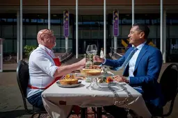 Samen eten op straat: schuif met je buren aan bij het Deurdiner