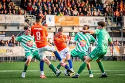 Rellende fans, vuurwerk op het veld en een dikke nederlaag: geen reclame voor topamateurs in de play-offs