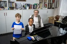 Piano brengt buren en talenten samen in Feijenoord: een unieke muziekschool met dito meester