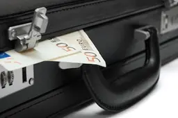 Drie broers verdienden grof geld met pillen terwijl ze uitkering kregen: ‘Alsof gewoon werken iets voor losers is’