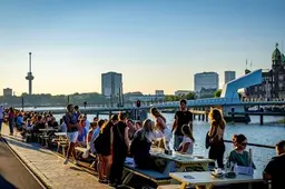 Geen rookverbod op Rotterdamse terrassen: stevige maatregelen van tafel