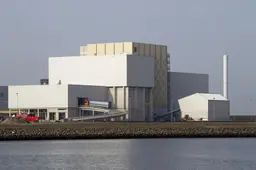 Afvaloven REC in Harlingen stoot te veel rookgassen uit: provincie dreigt met boete