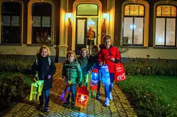 FOTO | Loop jij ook Sint Maarten? Stuur hier je foto van je lampion in