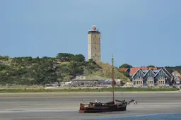 Campinghouder Jort van Camping Veldzicht in Midsland gefrustreerd door tegenwerking gemeente