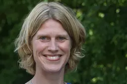 Wethouder De Pee van Tytsjerksteradiel maakt overstap naar Vlieland wegens benoeming zwager als burgemeester