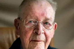 Roel Oostra (104), oud-directeur van De Lawei, overleden. Hij voelde zich een gezegend mens