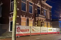 Verbouw van het monumentale Smelnehûs in Drachten kan eindelijk beginnen: akkoord over parkeren