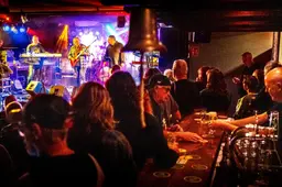 Northern Prog Festival maakt doorstart in Leeuwarden: ‘Maar zoals het in Siegerswoude is, is het nergens’