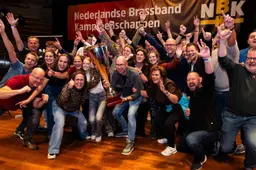 Voor brassband De Bazuin Oenkerk kán het niet op bij de nationale titelstrijd: ‘It hat sa wêze moatten’