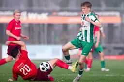 Debutant Joure zakt volstrekt door de ondergrens en verliest kansloos met 2-5 van Heerenveen