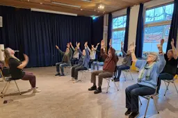 Rick (71) uit Buitenpost heeft baat bij bewegen op muziek: ‘Dans op Recept goed voor lichaam en geest’