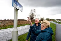 ‘Moet er nog een krant wezen?’ Wie was ‘Jan Krante’ van het fietspad in Earnewâld?