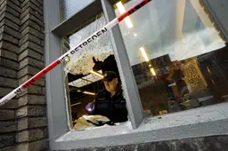 ‘Man met koffer’ wordt verdacht van inbraak in edelsmedenatelier in Blokhuispoort Leeuwarden