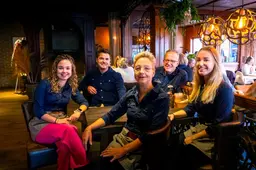 Negen maanden geleden namen Sierd en Siepie It Stee in Surhuisterveen over. Nu is het uitgeroepen tot restaurant van het jaar