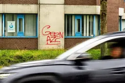 Gemeenten schuiven plannen voor azc’s massaal op de lange baan: asielopvang wordt heet hangijzer bij verkiezingen