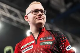 Darter Jurjen van der Velde uit Zevenhuizen zorgt voor grote stunt tegen nummer 12 van de wereld