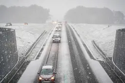 Code geel om winters weer in noordoosten van Nederland: sneeuw en gladheid op wegen