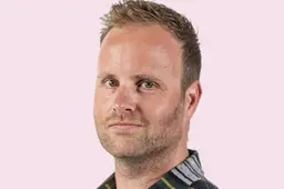 Een dringende oproep aan misdragende voetbalouders langs de lijn | column Sander de Vries